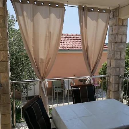 Kazimir Апартаменты Нечуям